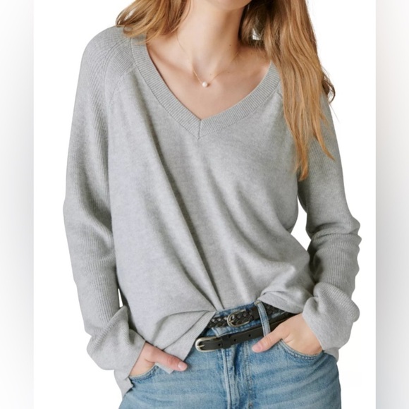 ★新品未使用★gypsohila V Neck Sweat Lightgray NEW - LUCKY BRANDWomen's Cloud Soft V-Neck Sweater. COLOR